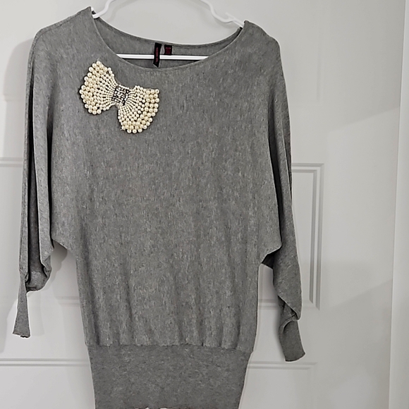 Grey Sweater with Pearl Butterfly - Picture 2 of 4
